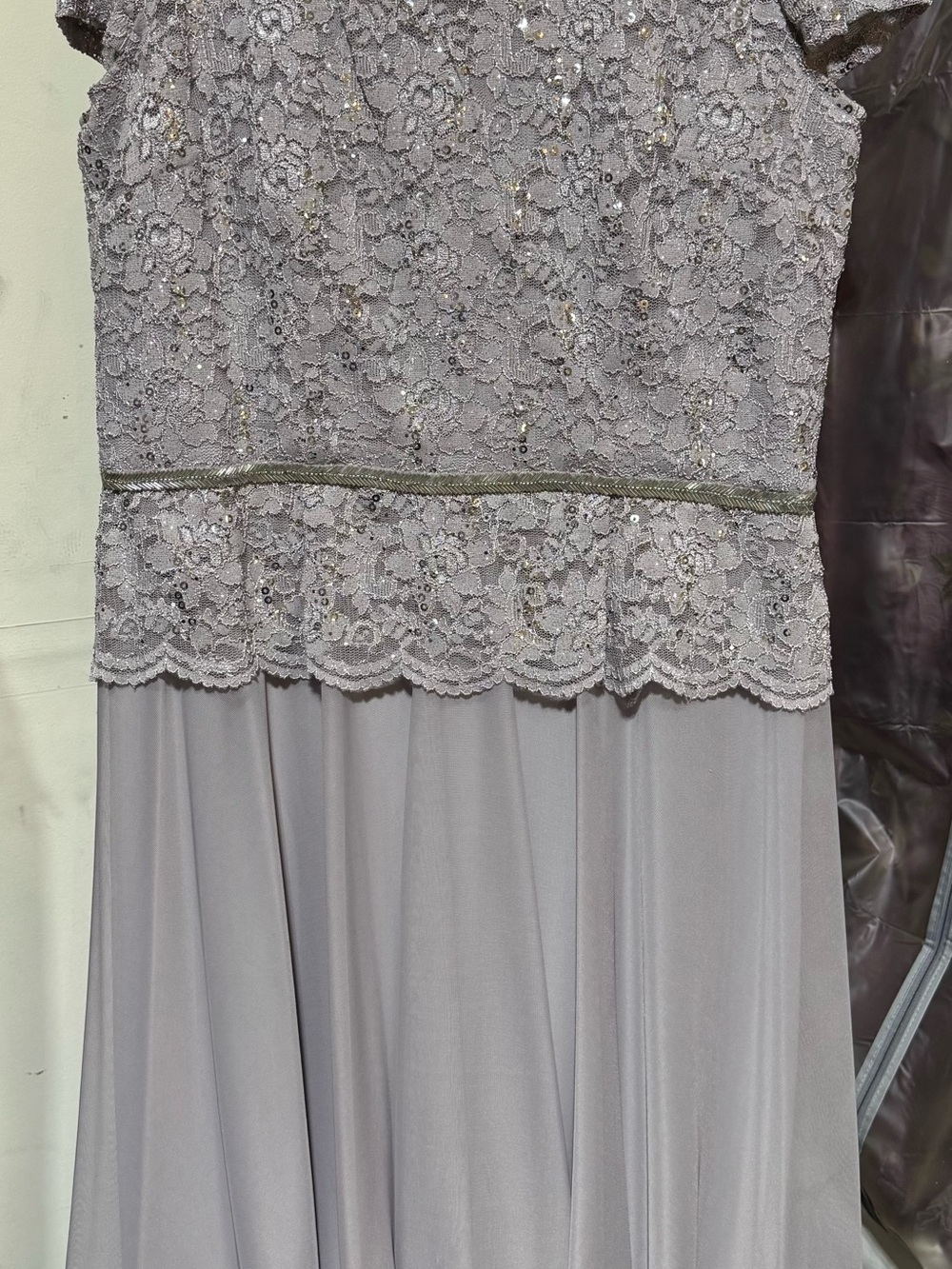 Jackie Jon New York Silver Gray Lace Sequin Formal Maxi Dress Size 16
